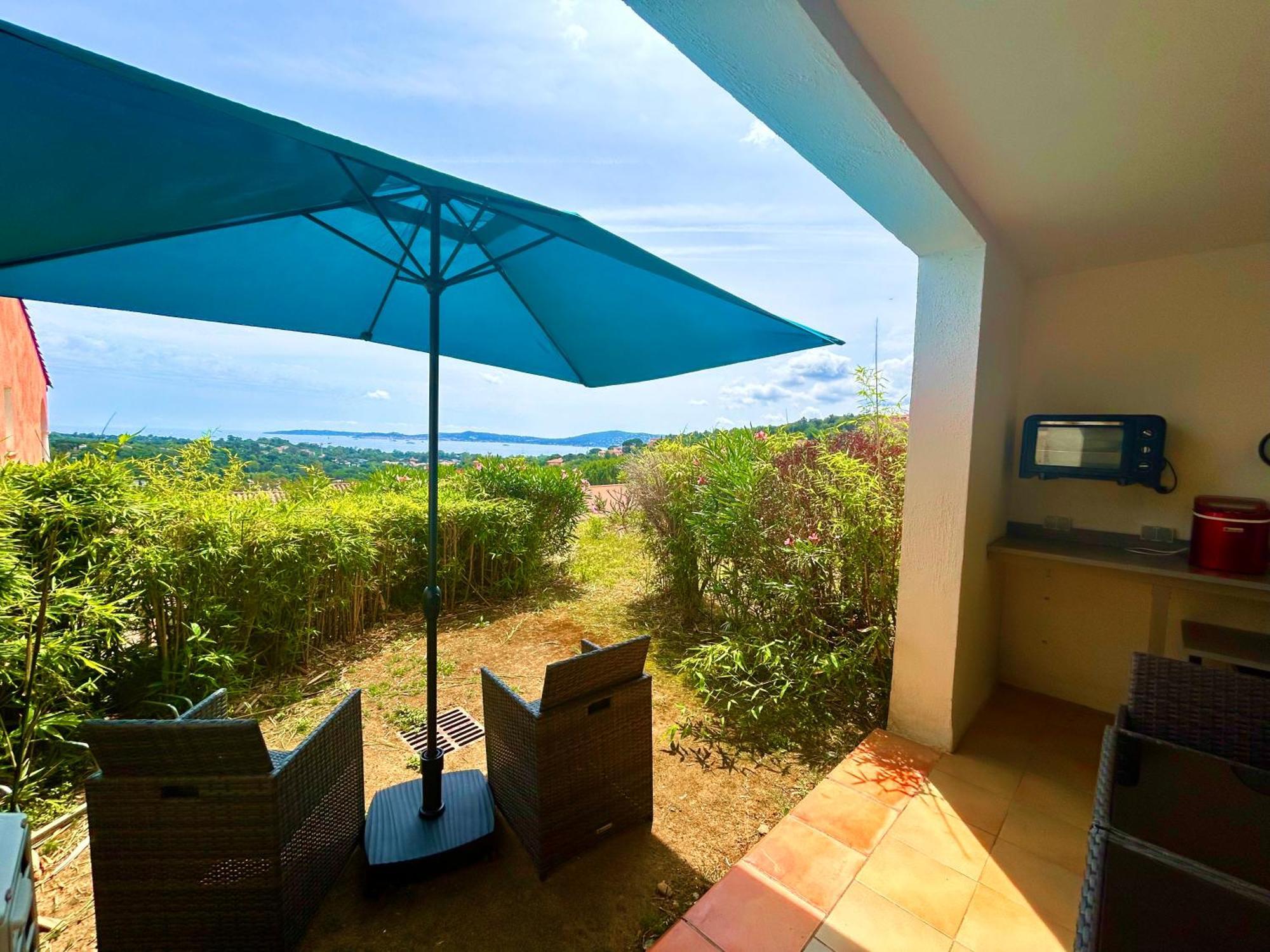 Les Restanques Vue Mer Roses 1070 Rez De Jardin 그리모 외부 사진